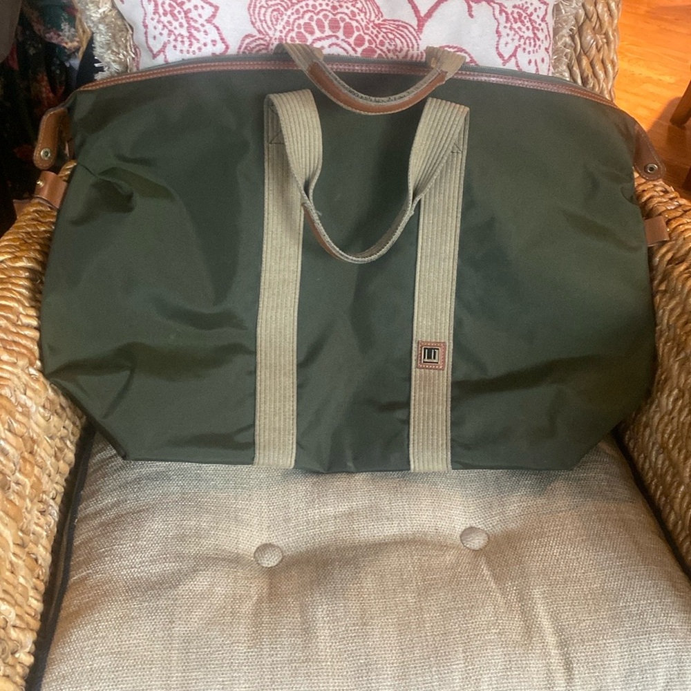 Dunhill Green and Tan Duffel Bag Spacious Travel Essential